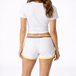 صورة شورت ابيض ذهبي (Reebok)