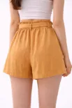 صورة شورت حريمي بني كاراميل (inside)