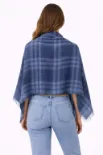 صورة شال كارو أزرق (in side)