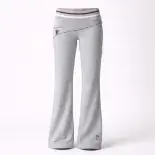 صورة بنطلون رمادي (Reebok)